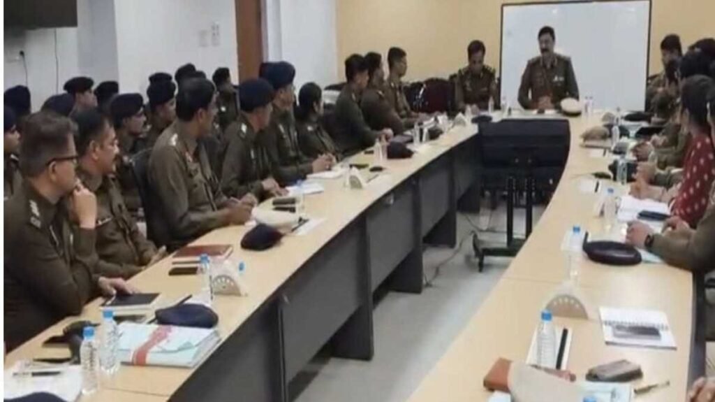Raipur Police Commissioner : शहर में कानून-व्यवस्था मजबूत करने पर जोर, विजिबल पुलिसिंग बढ़ाने के आदेश