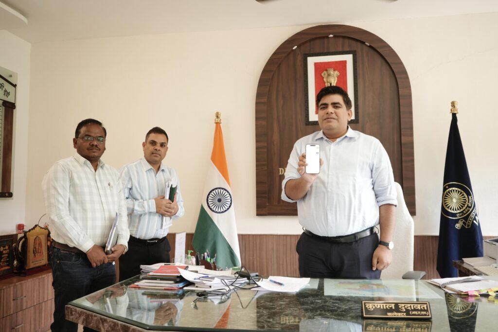 जनगणना 2027 अंतर्गत ऑनलाइन स्व-गणना प्रक्रिया का शुभारंभ कलेक्टर ने स्व गणना कर नागरिकों को महाभियान से जुड़ने का दिया संदेश
