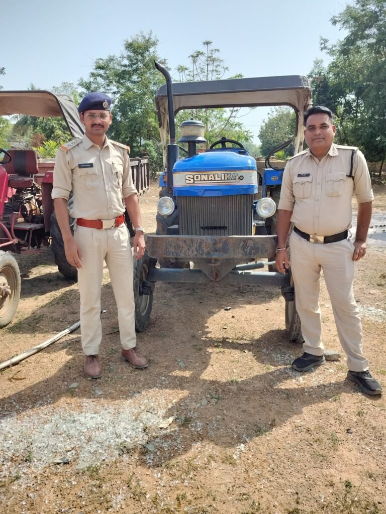खनिज विभाग कोरबा की ताबड़तोड़ कार्यवाही जेसीबी और ट्रैक्टरों की बड़ी कार्रवाई में जप्ती