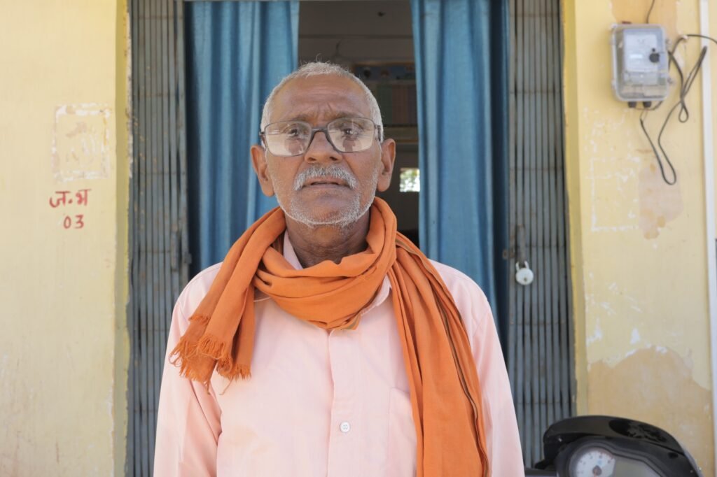 किसान हितैषी नीतियों का धरातल पर दिख रहा प्रभाव सहकारी समिति से मिली सुविधा, किसान शैलेंद्र प्रसाद साहू की बढ़ी उम्मीदें