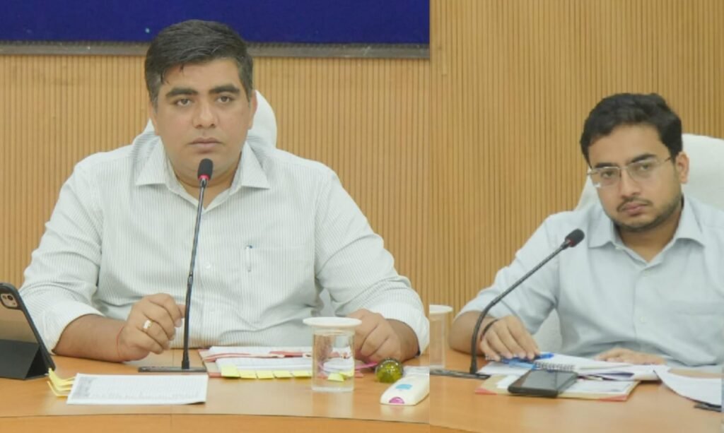 कोई भी पात्र विद्यार्थी छात्रवृत्ति से वंचित न होंः कलेक्टर सहायक आयुक्त आदिवासी विकास और जिला शिक्षा अधिकारी को समन्वय से कार्य करने के निर्देश
